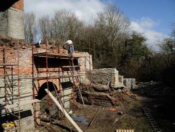rebuilding walls of Old Pit heapstead